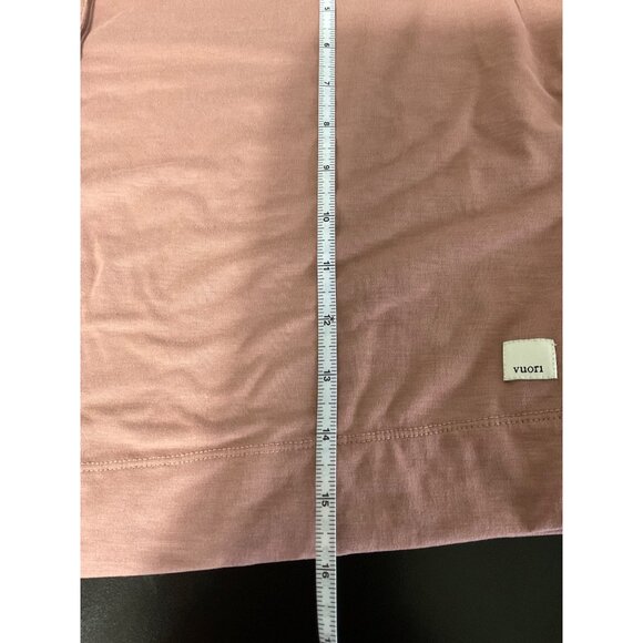 VUORI Avalon Henley Crop Top in Light Terracotta size Small - Picture 9 of 10